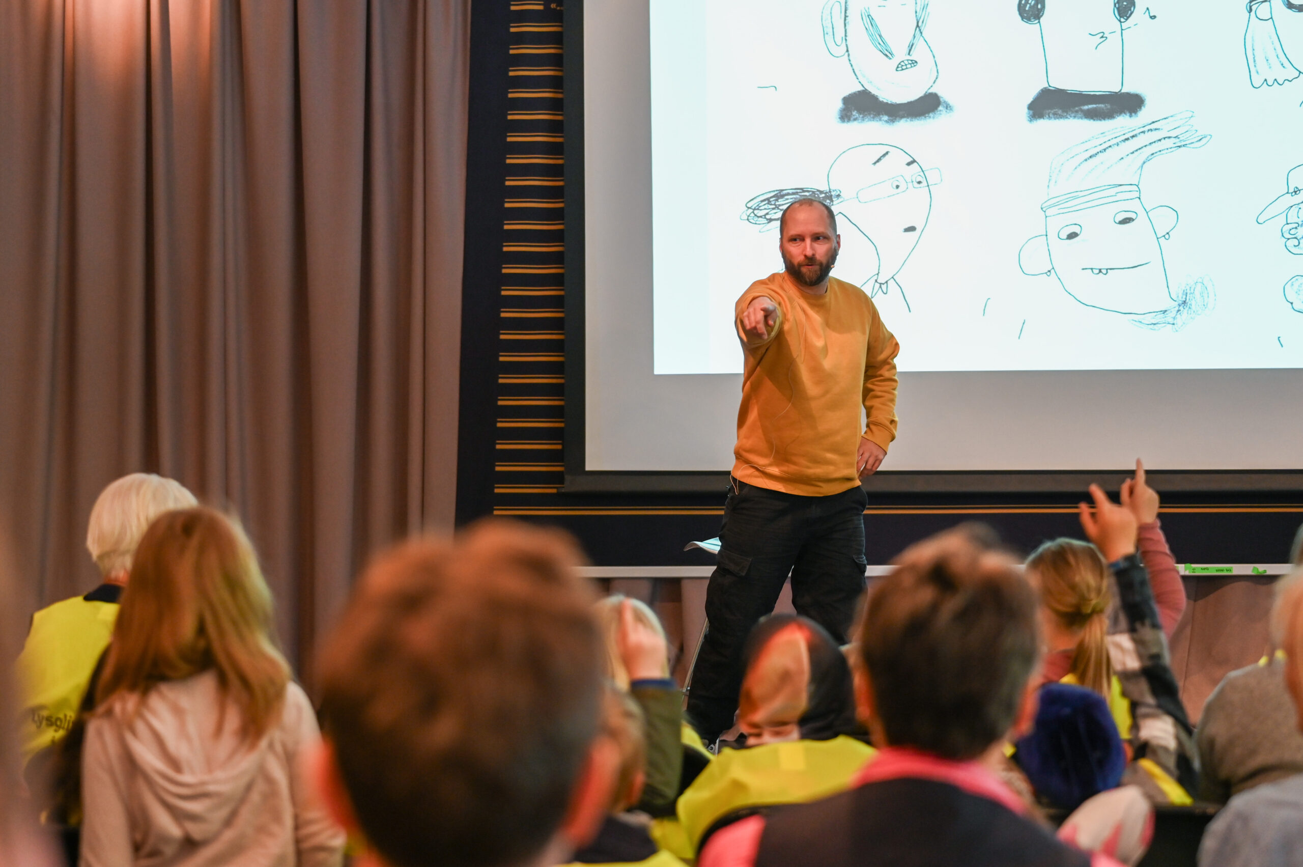Komma_2025_Nesejakten_med_forfatter_Andreas_Rand_og_illustrator_Annette_Saugestad_KUL_21174_Foto_Trine_Ruud_Gronningen